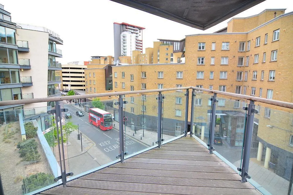 Apartment Wharf - Canary South London