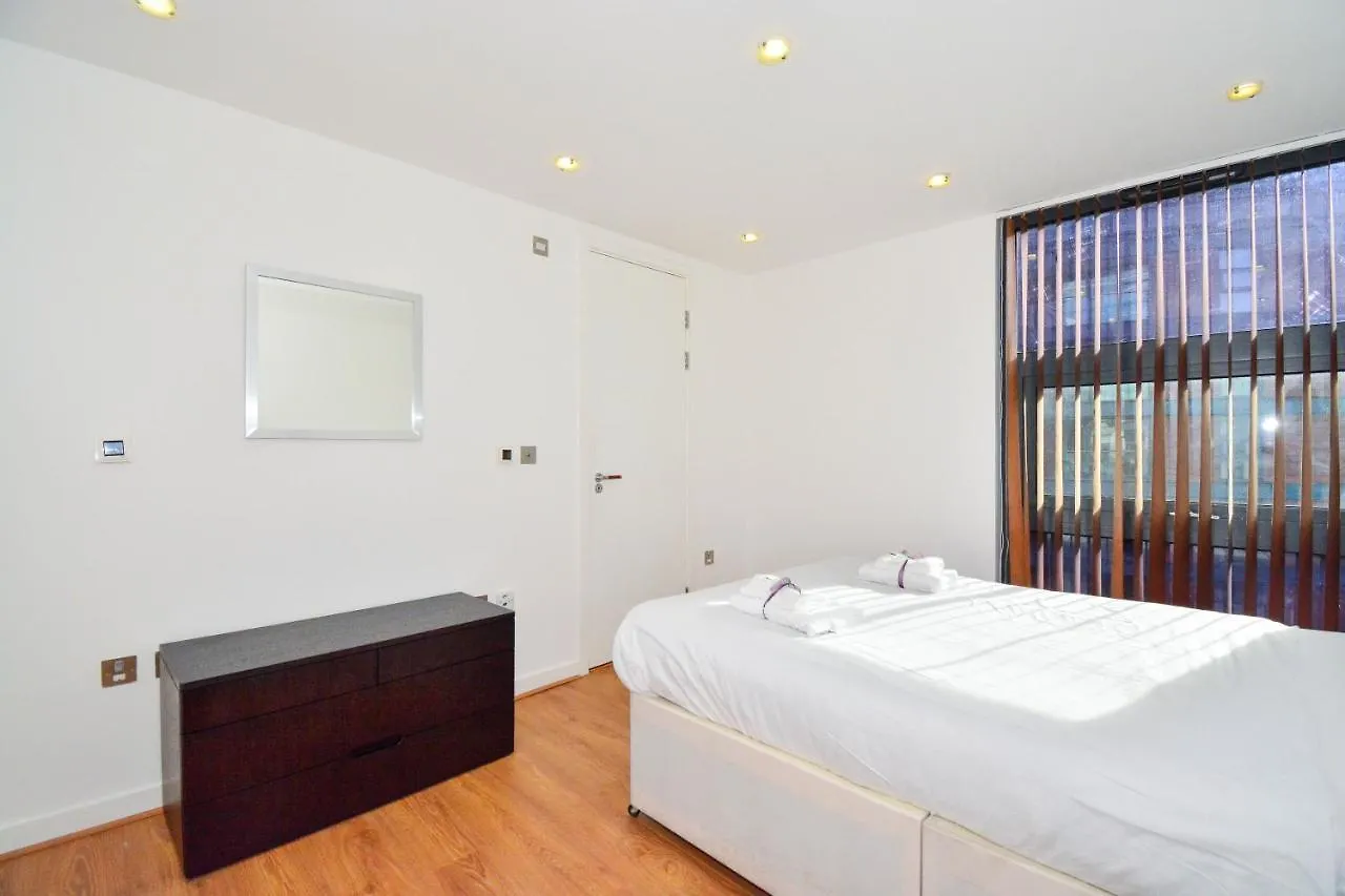Apartment Wharf - Canary South London